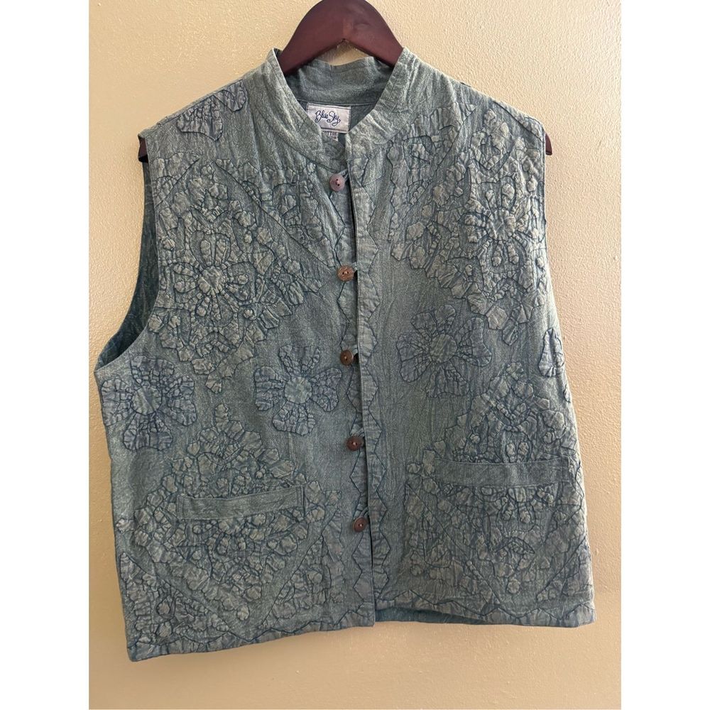 Vintage Blur Sky | Vest | Women’s Blue Quilted Made in India Button Up.